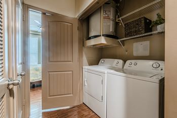 Washer & dryer included